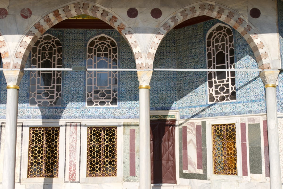 Photography at Topkapi Palace: Tips for Capturing the Best Moments