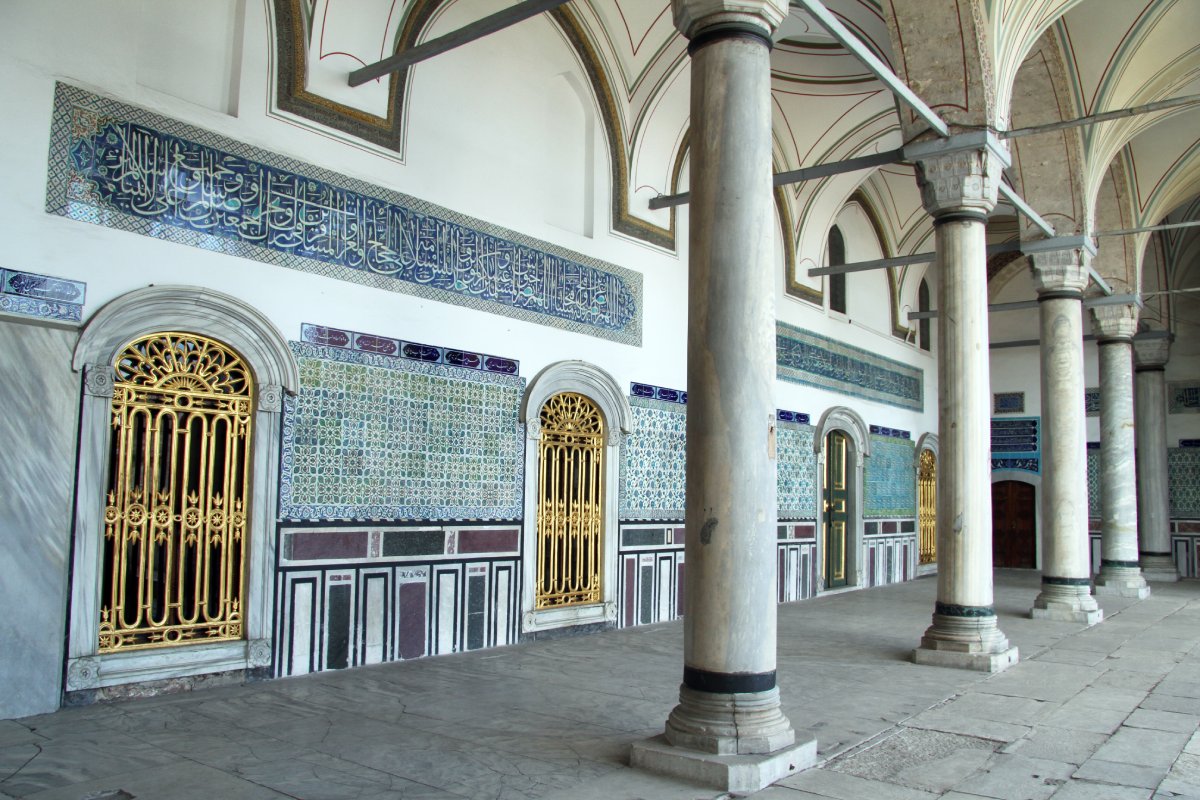 Harem: Macht en Legendes van de Ottomaanse Vrouwen